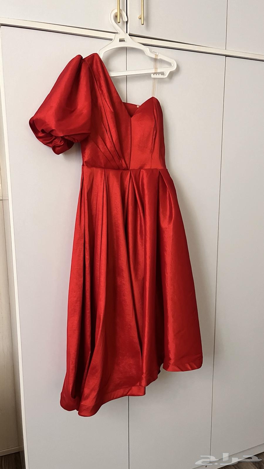 Dresses for sale in different sizes, worn once only64460748580611112