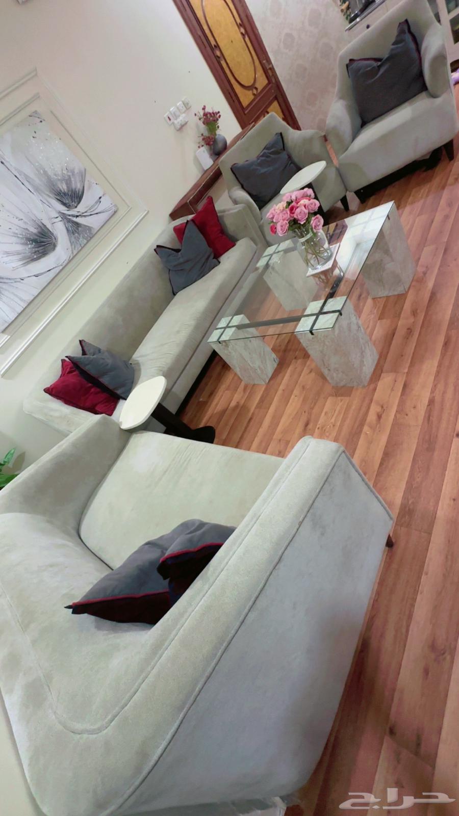 Gray sofa64464111270274112