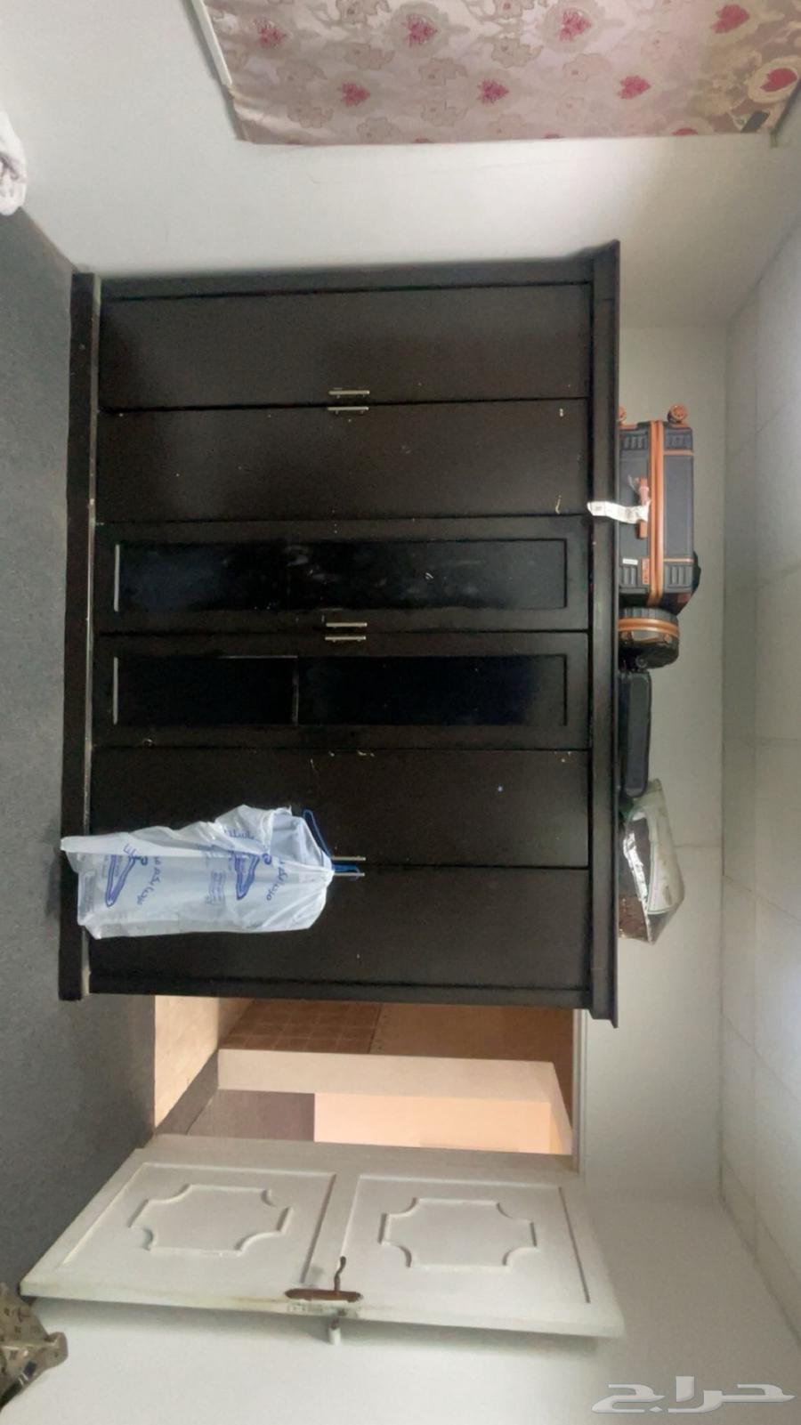 Two large cabinets used for seven months, selling due to relocation64458871275395110