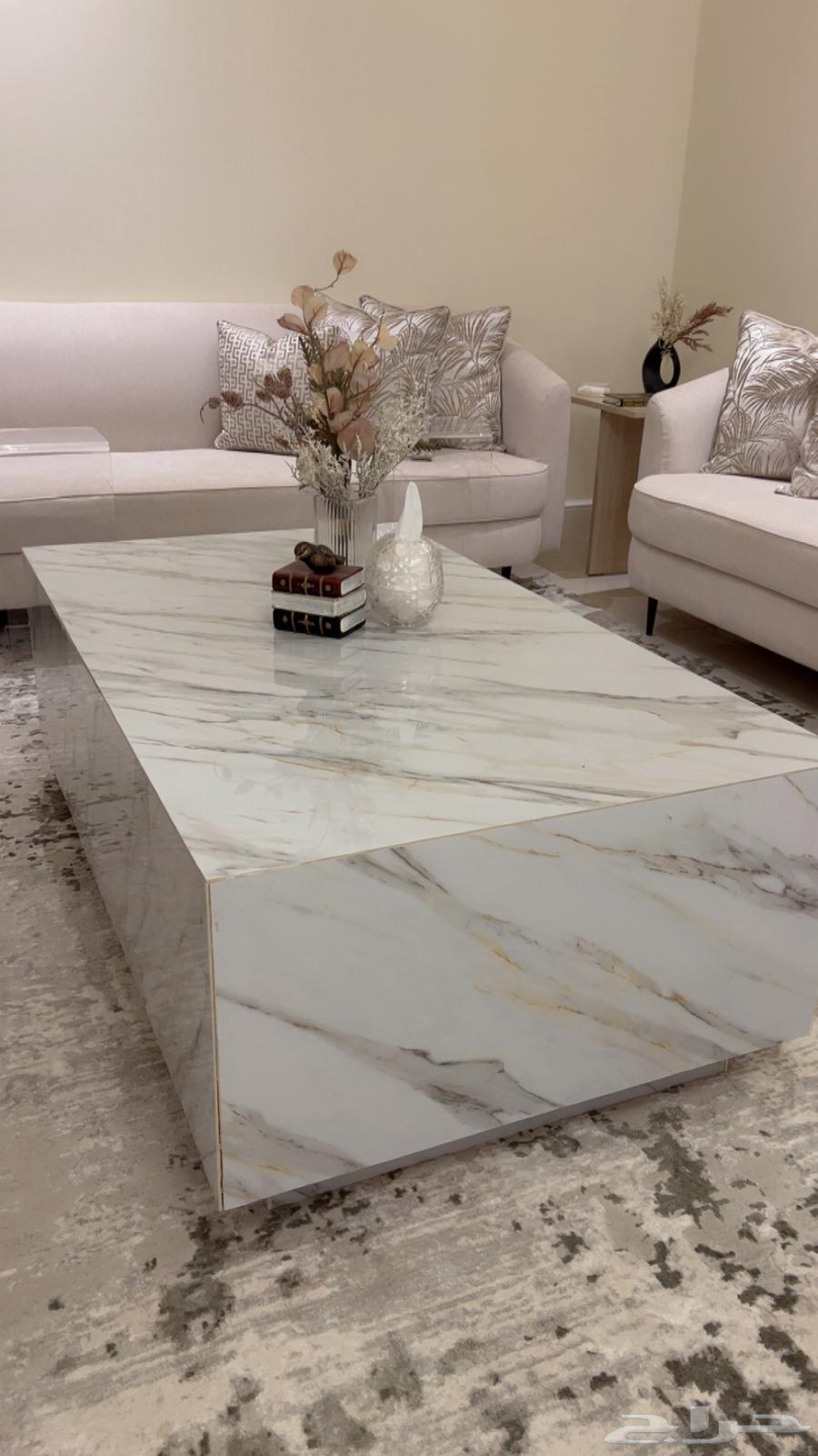 طاولة مستطيله رخام ثقيله وجديده (سبب البيع نقل)64461214274434112