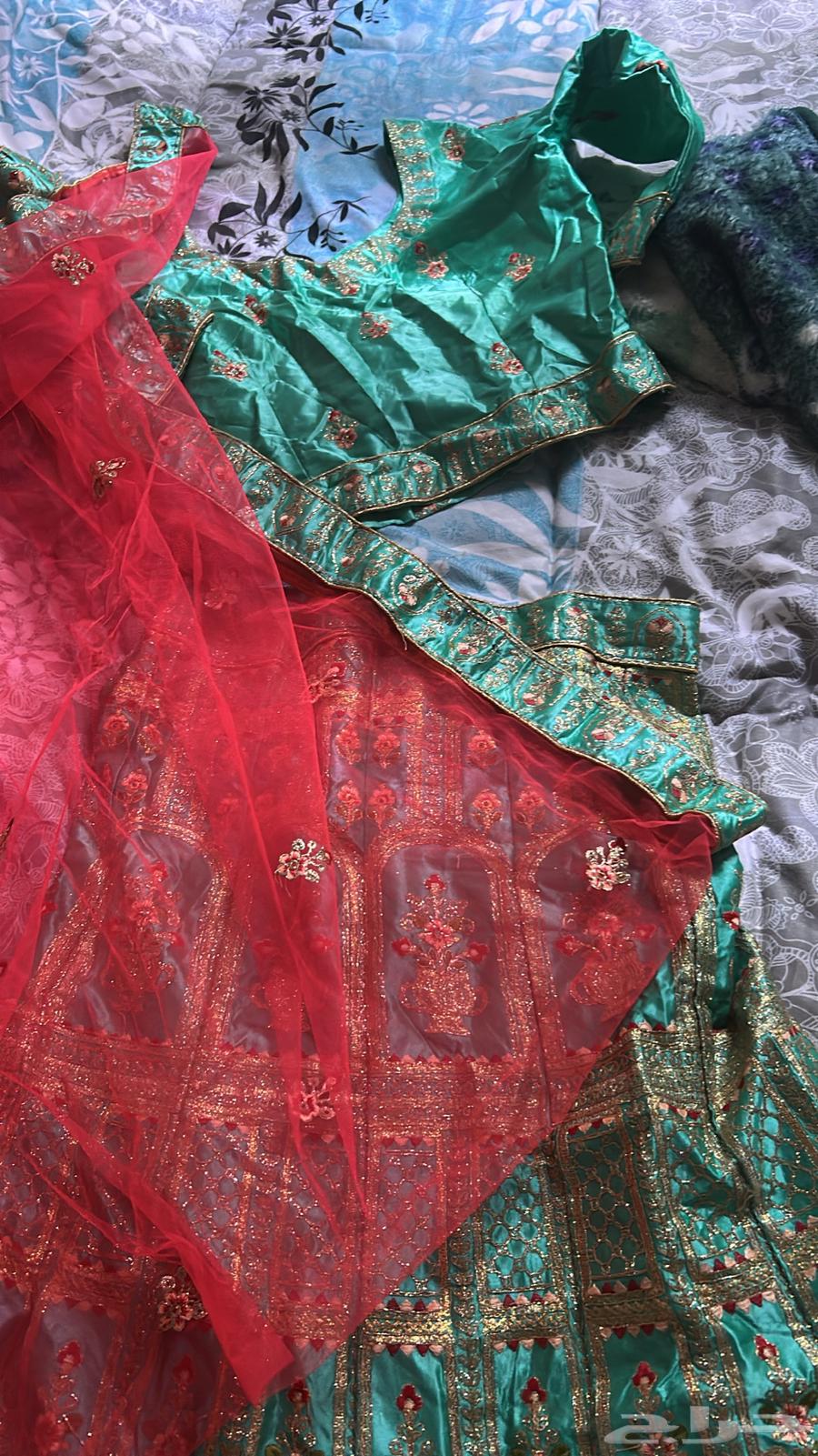 Sari64463874515329110