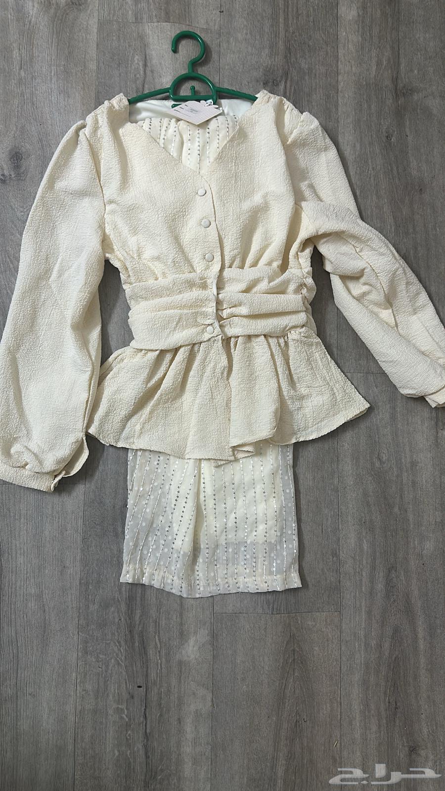 Women's set with sweaters and various dresses, any one of them for 50 riyals, size M64458525420930110