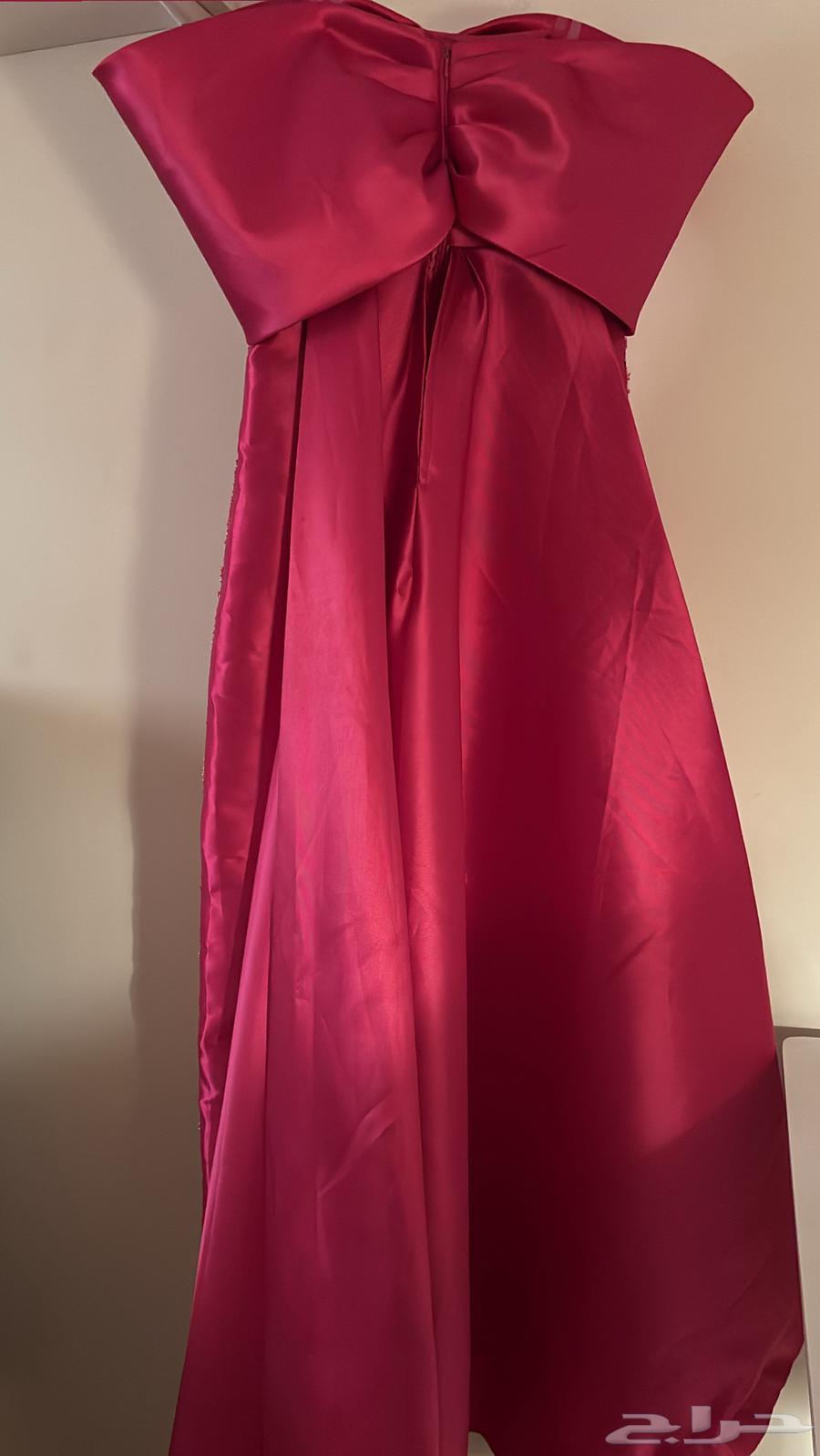 فستان وردي فيونكه وله ذيل من المصممه شوق 49ريال64459898904322114