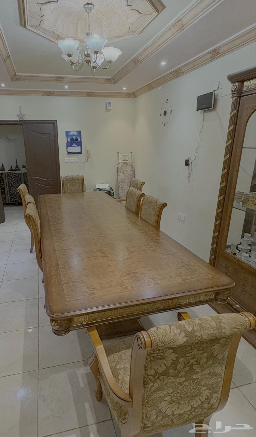 طاوله طعام كبيره للبيع64463696585601110