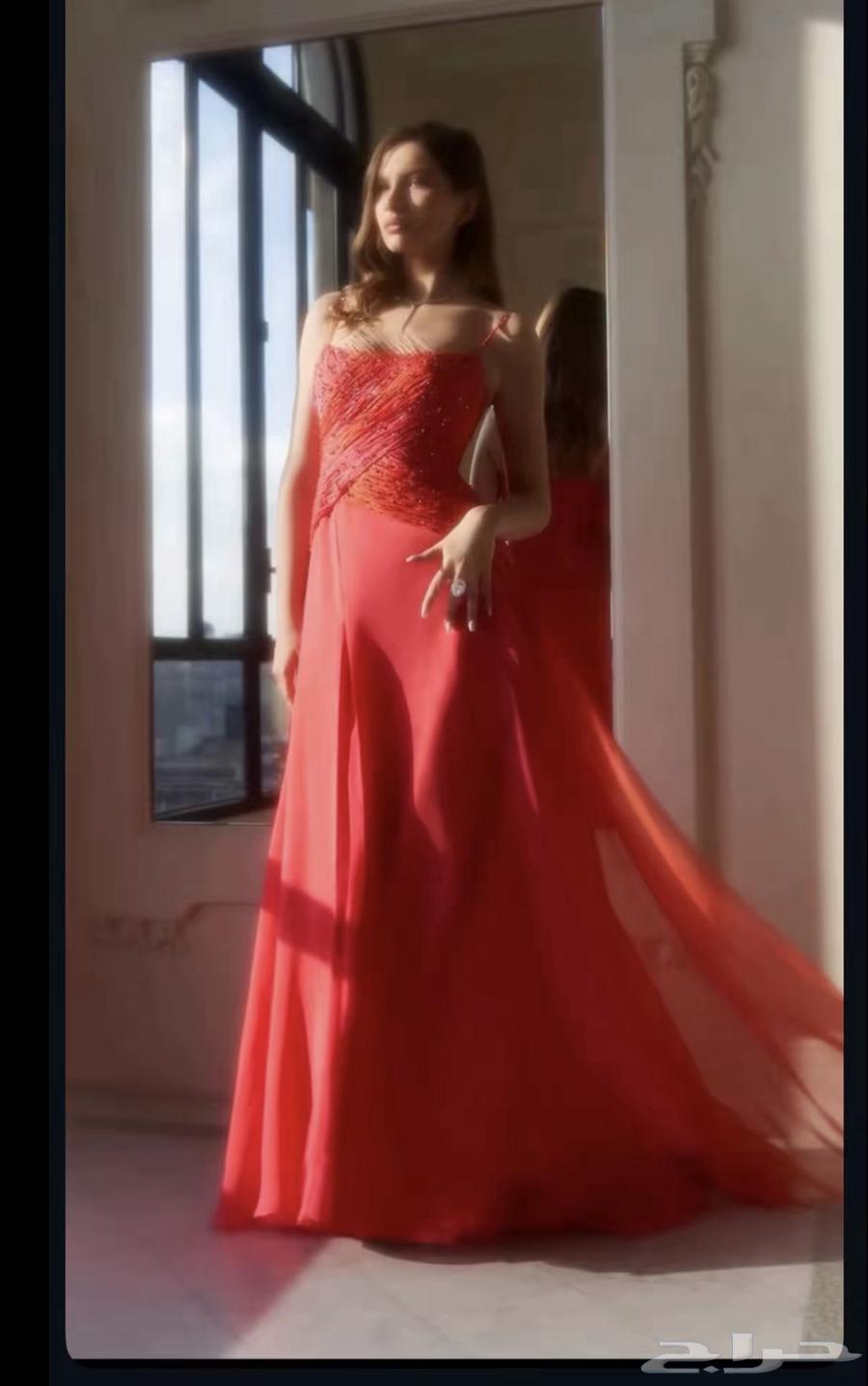 فستان من وعد العقيلي64462362689539112
