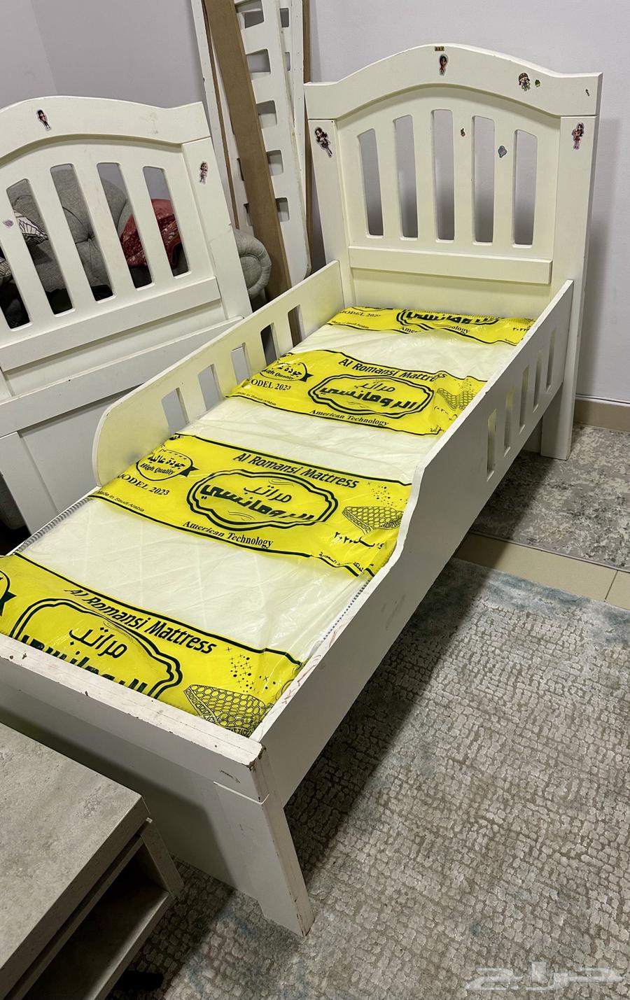 سرير اطفال للبيع64463101847298113