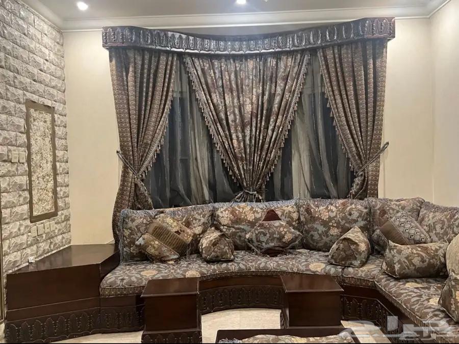 Blue sofa with tables64458363644675112