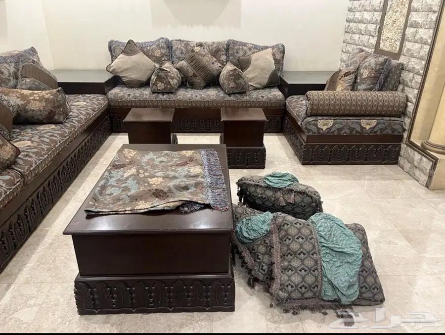 Blue sofa with tables64458363644675110