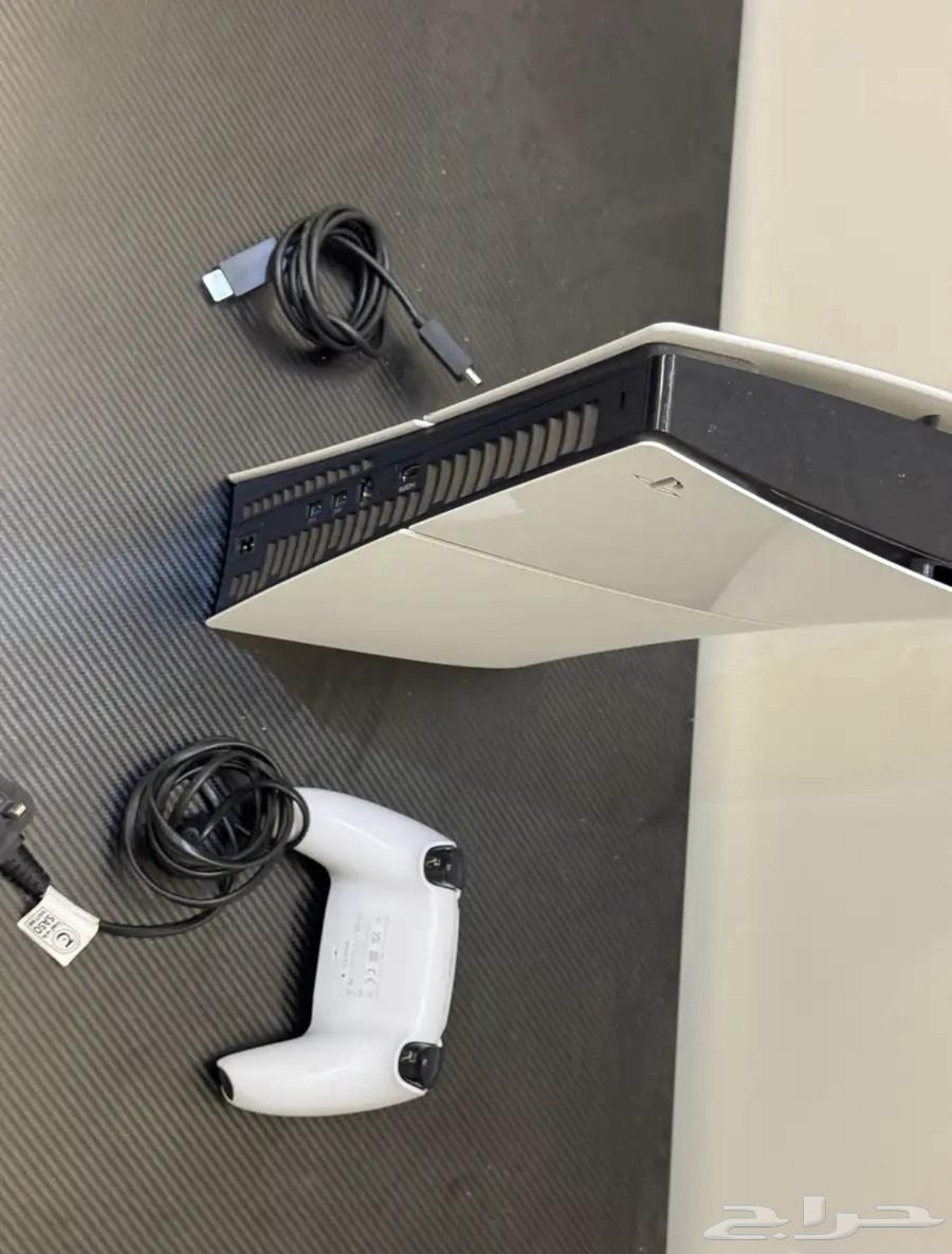 Sony 5 with controller and all accessories from cables to box64459837224193112