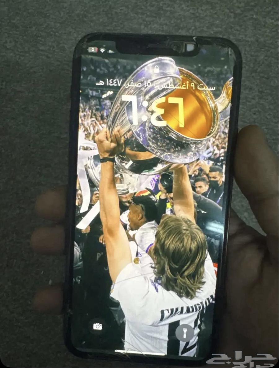 iPhone11 مشكلة الجهاز السماعة ا والكاميرا الخلفية64461268581251110