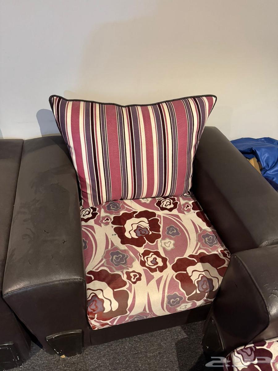 كنب مستعمل للبيع64458453447555114