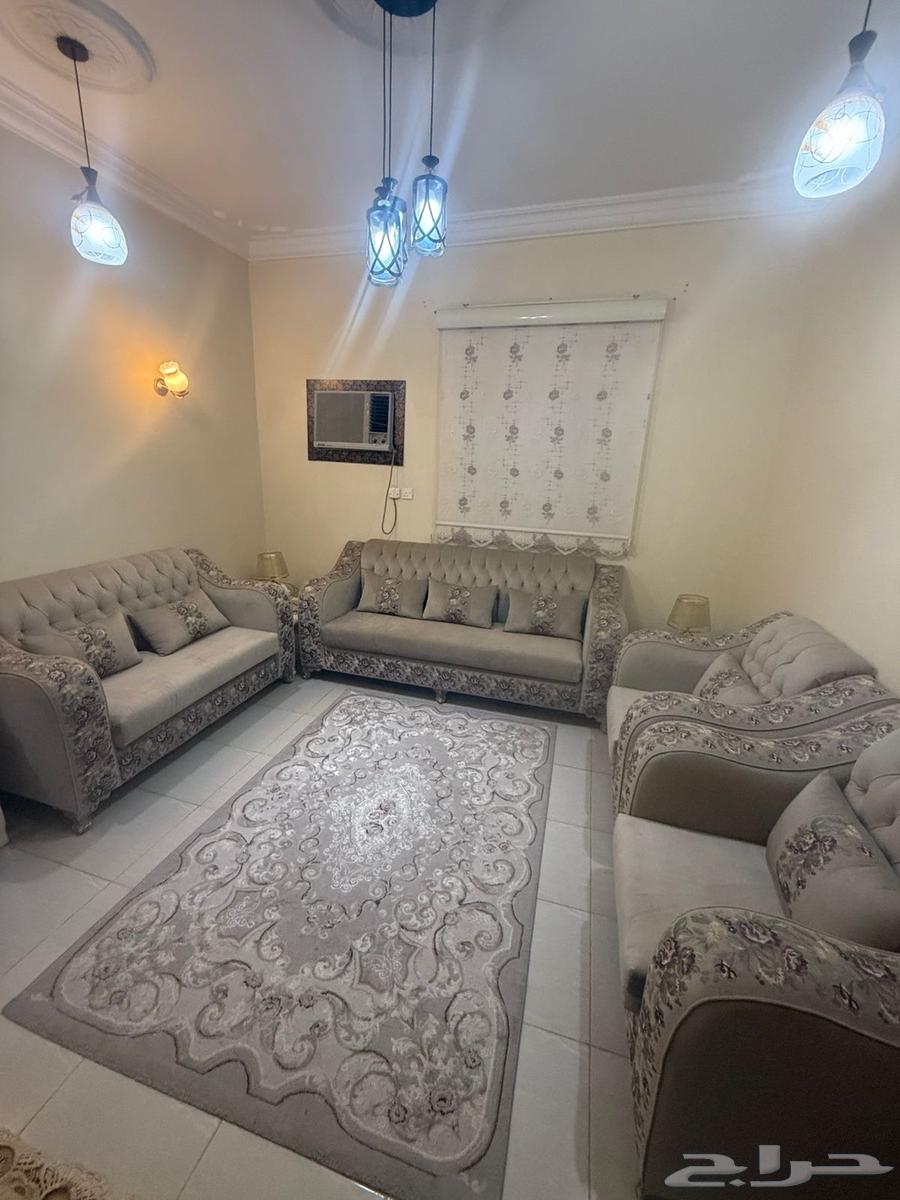 Sofa and guest table64462992488193114