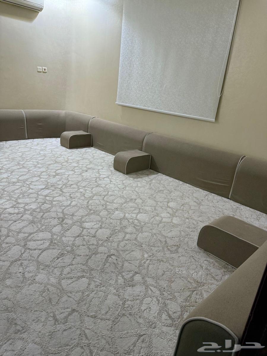 Clean majlis and sitting area with minimal use64463156052995111