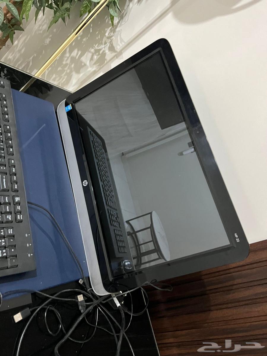 HP desktop computer with table64460926225411110
