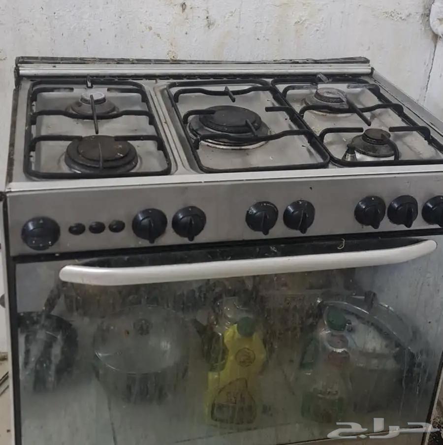 فرن للبيع مستخدم نضيف64461172552451110