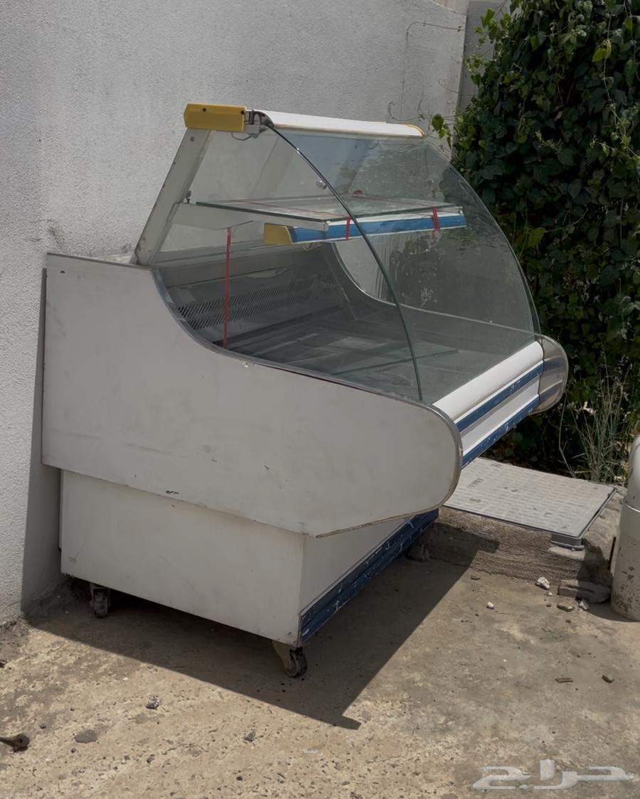 Used display refrigerator for butcher shops and restaurants, clean64463432797954110