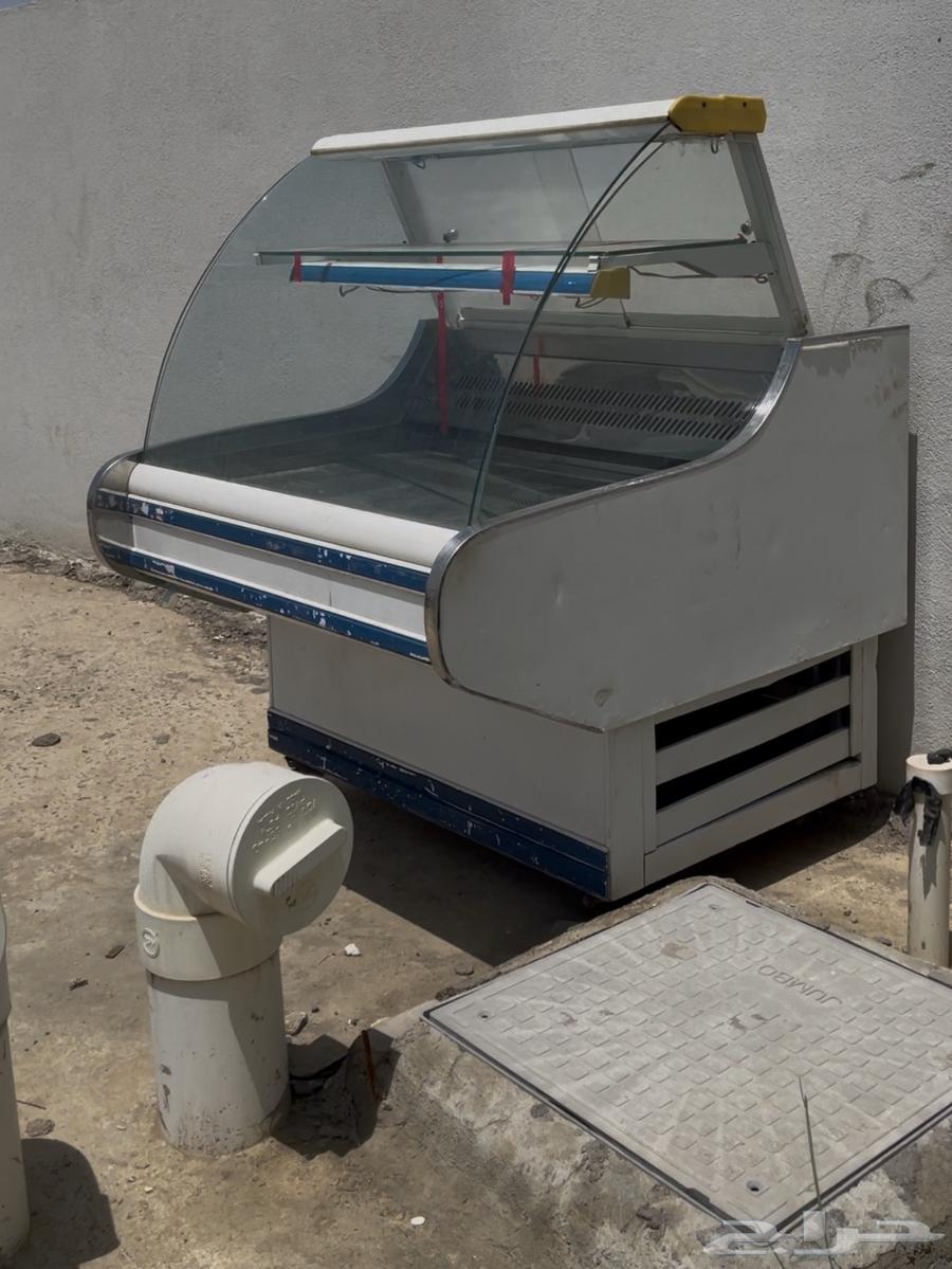 Used display refrigerator for butcher shops and restaurants, clean64463432797954111