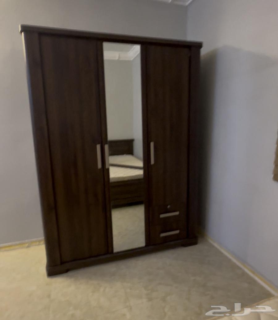 دولاب ملابس تعليق ورفوف استعمال نظيف لايوجد كسور للجادين ال64457446394883111