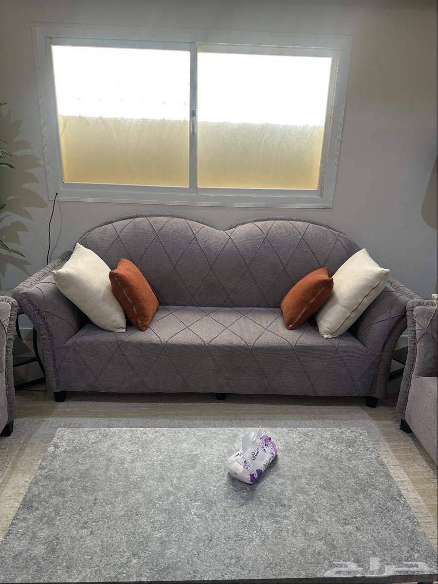 ثلاث قطع كبيره وثنين قطع فرديه وقطعه زايده64459499103106110