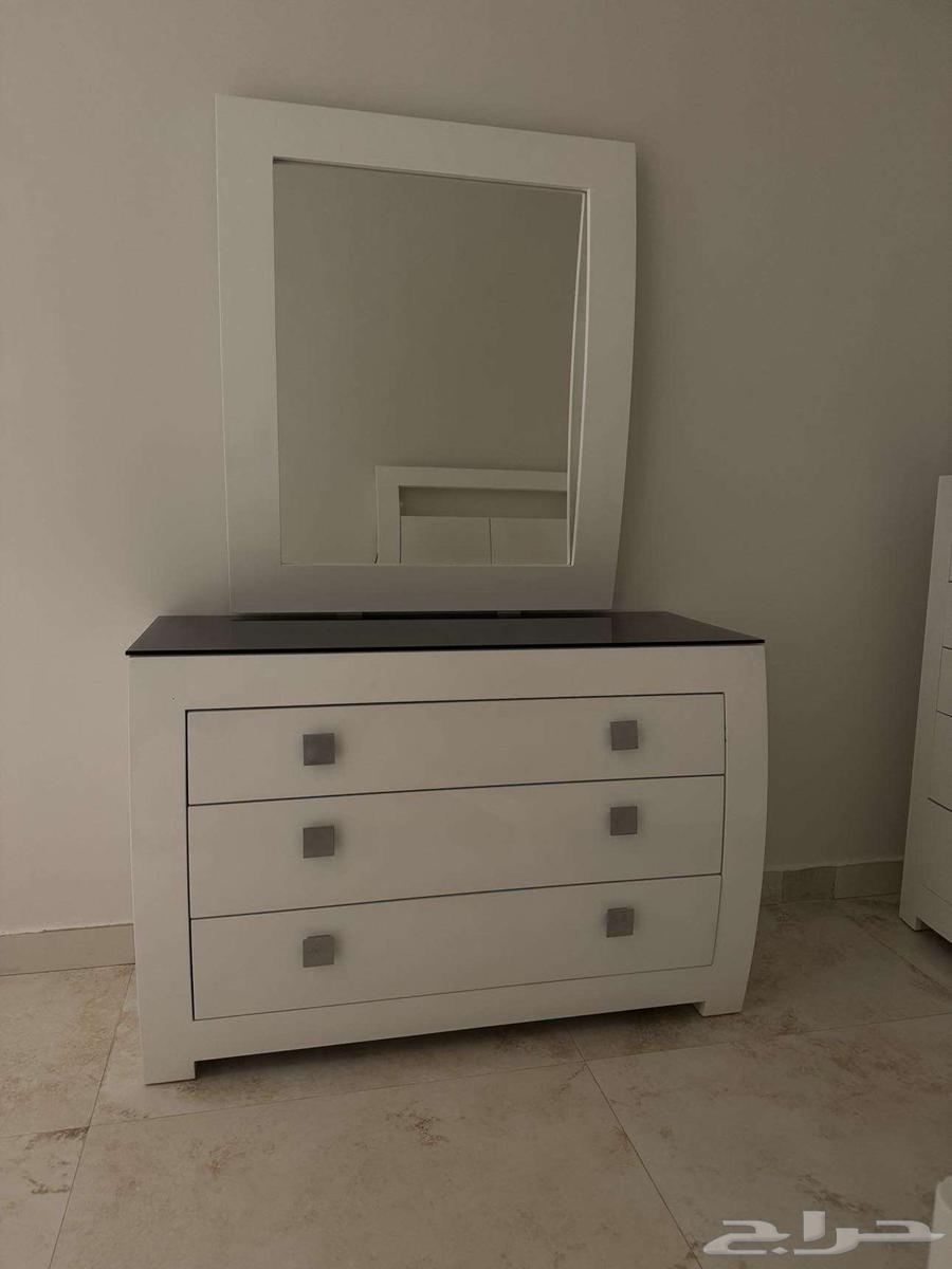 تسريحة وشوفنيرة بحالة جدا ممتازة وجودة عالية جدا64459229399170110