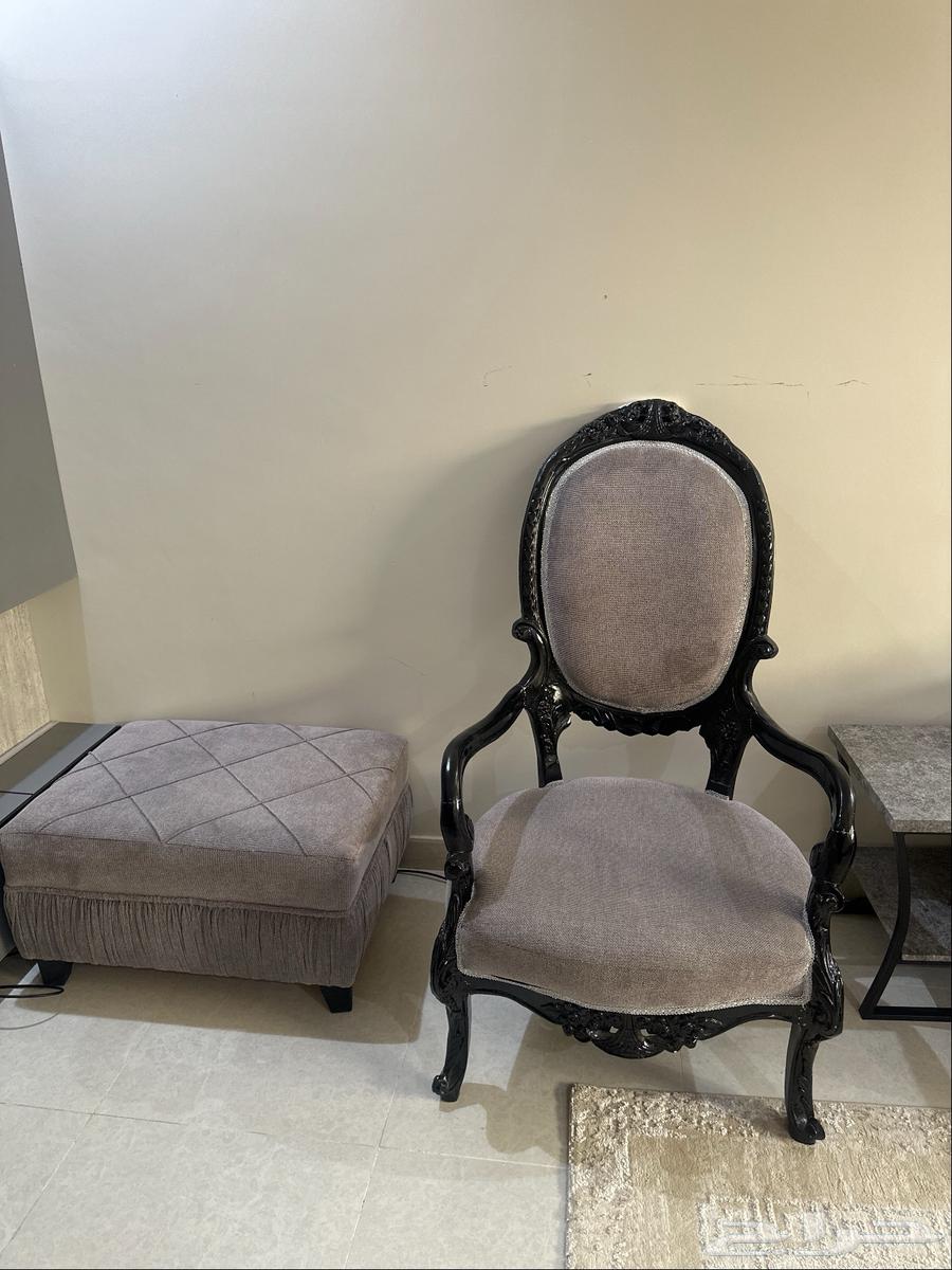 ثلاث قطع كبيره وثنين قطع فرديه وقطعه زايده64459499103106113