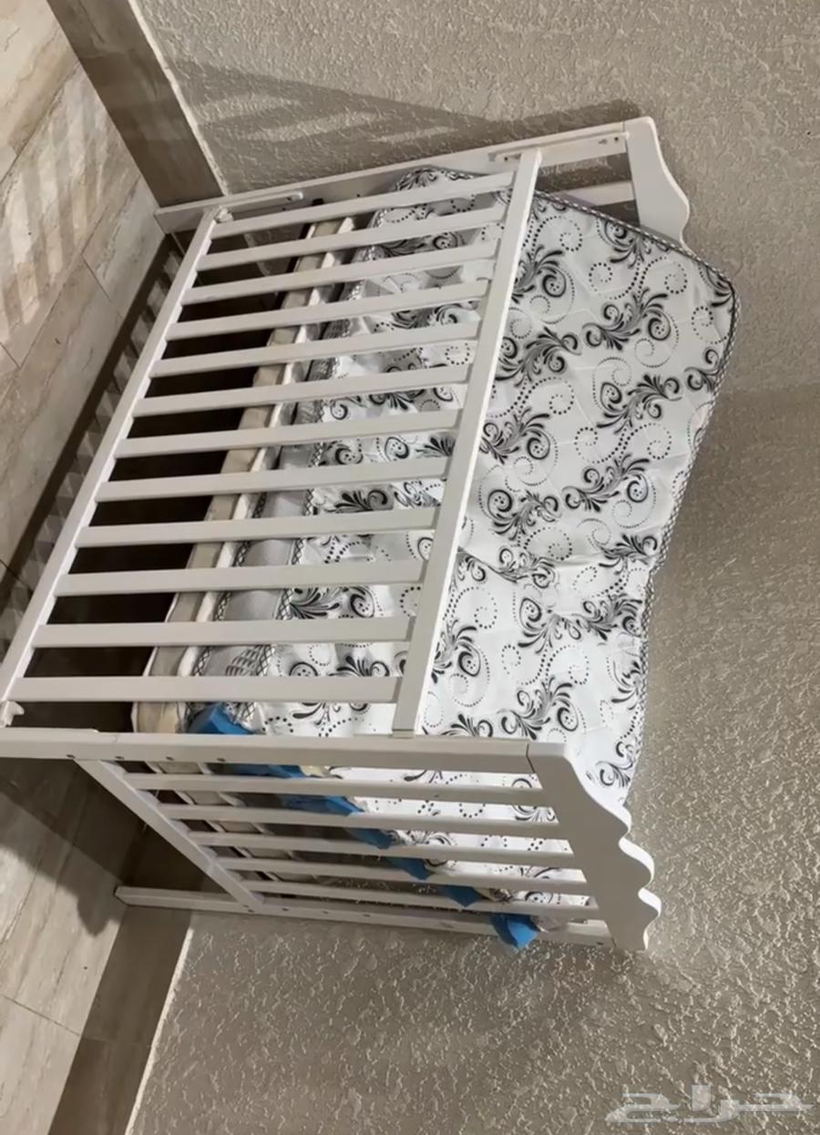 Very clean bed, taken from Center B for 900, whoever wants it can contact privately64464210389122112