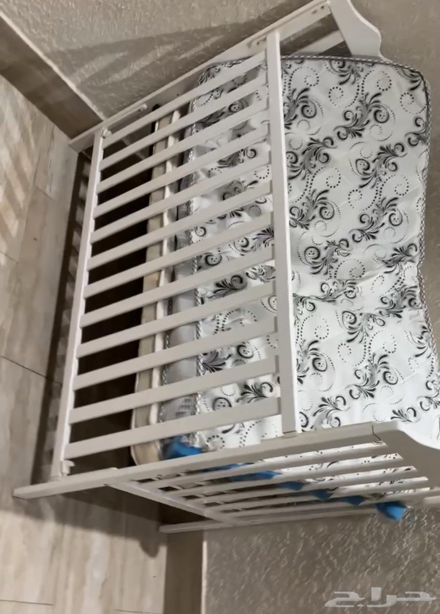 Very clean bed, taken from Center B for 900, whoever wants it can contact privately64464210389122110