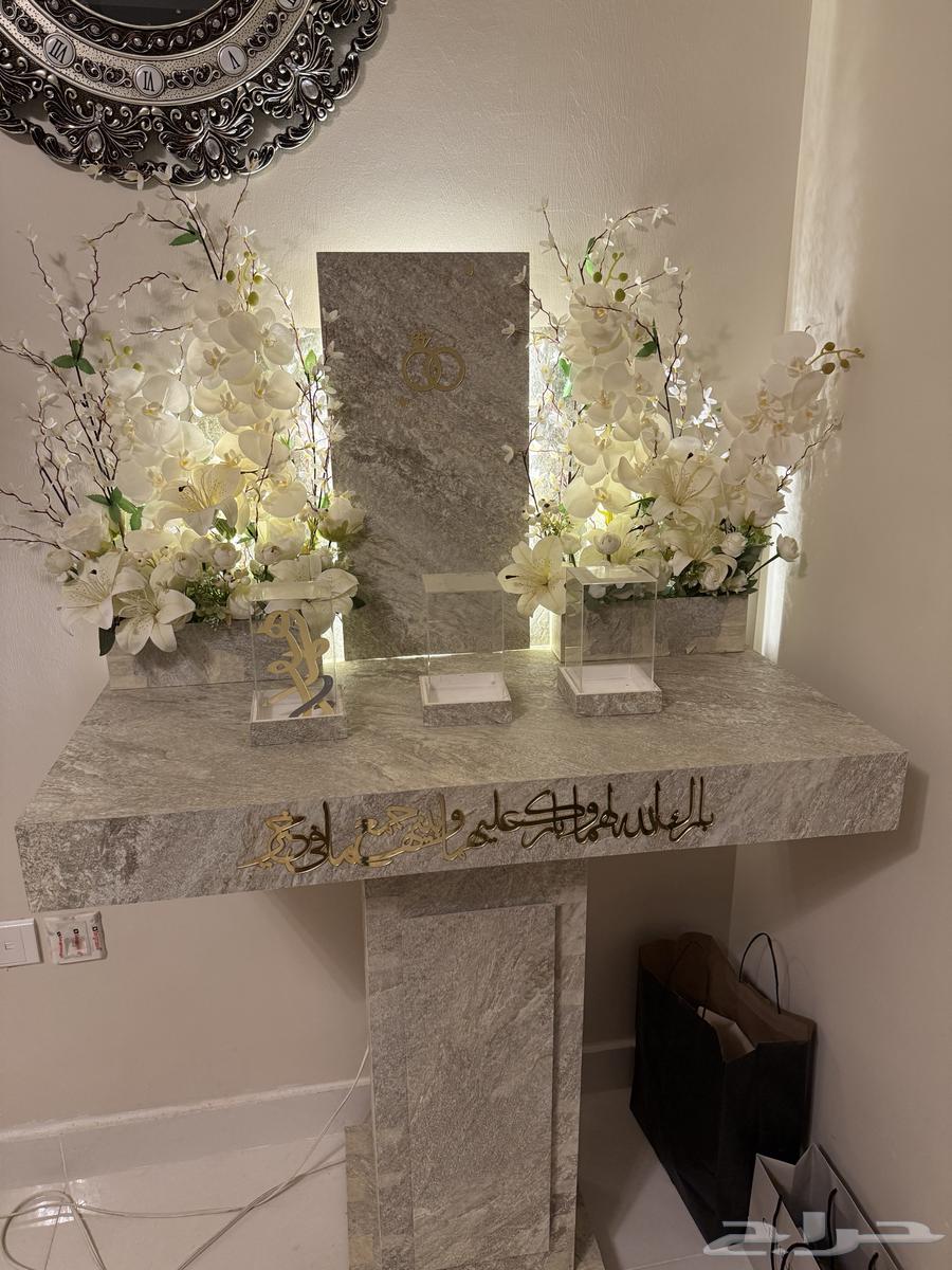 عربية ملكة جديدة ونظيفة64457199353089110