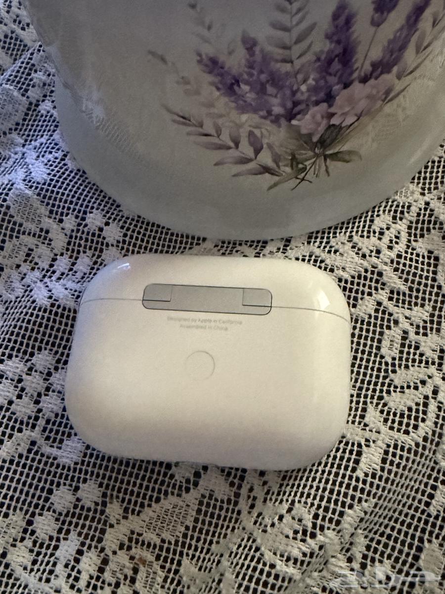 سماعة ايربودز برو الجيل الاول64461643298435111