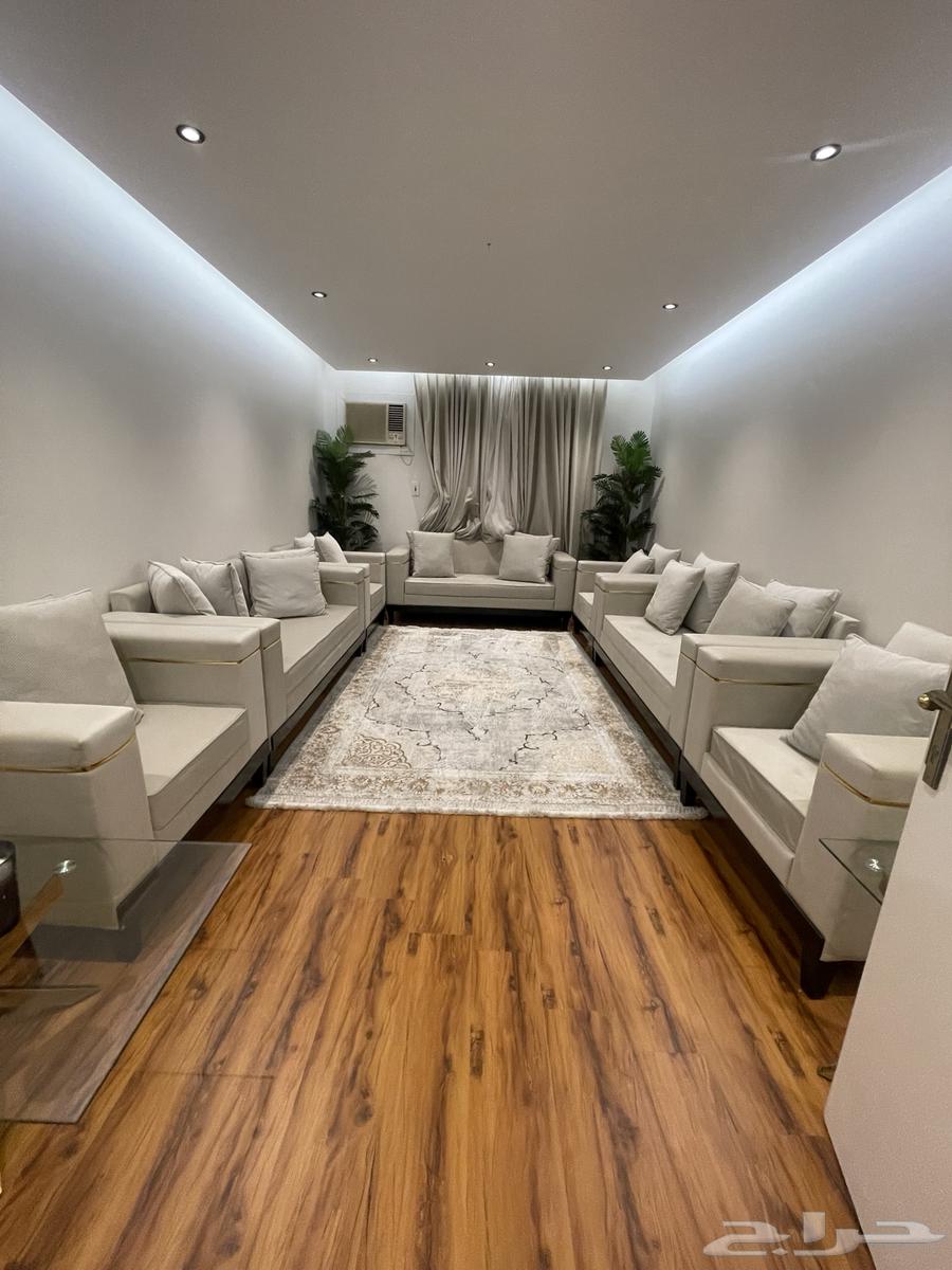 كنب للبيع وطاولات للبيع64463503968003110