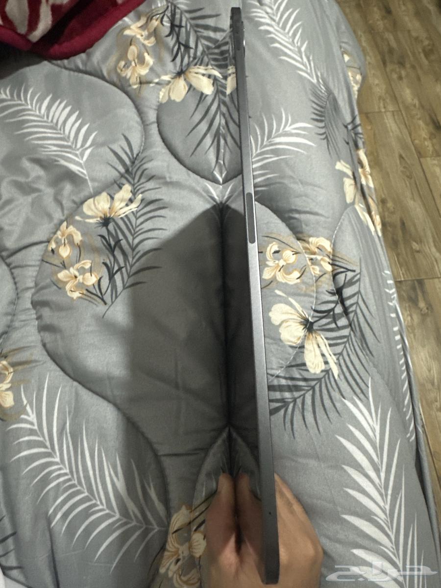 ايباد m4 13 انش 1 تيرا64462117731457112