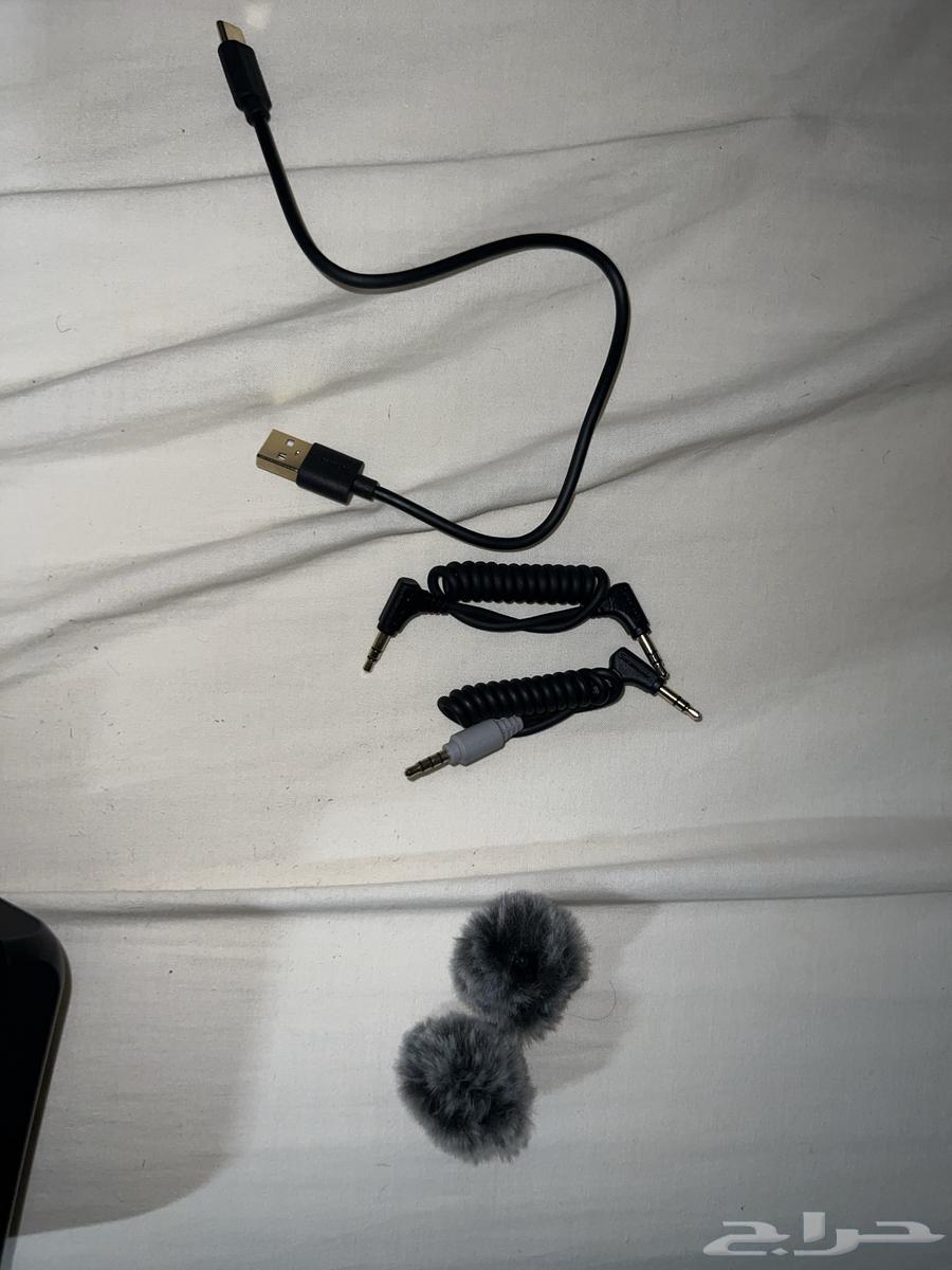 New Saramonic microphone, used only twice with all accessories and its case64457282662530112