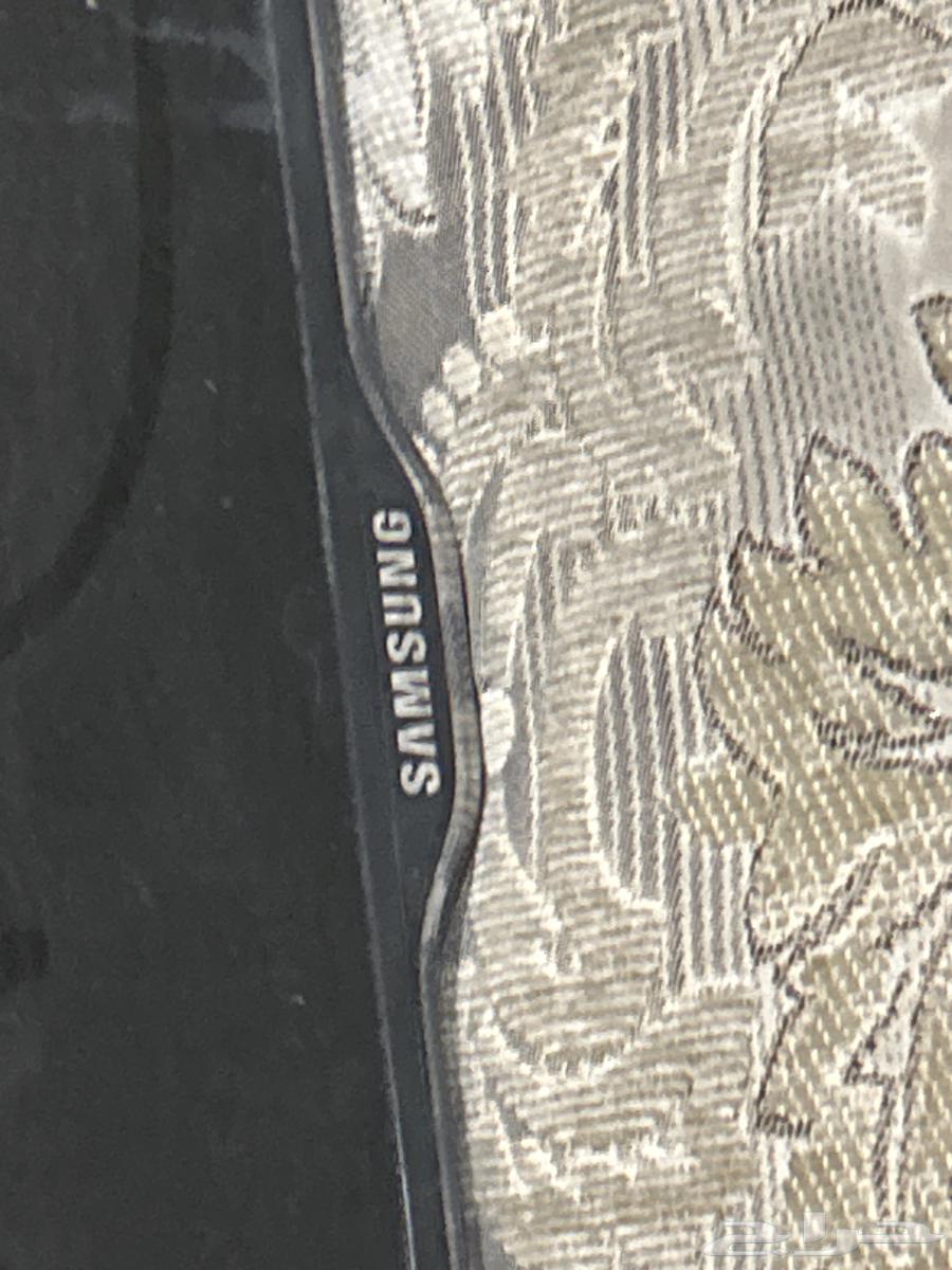 Semi-new screen, working, just needs a wire64463586588163111