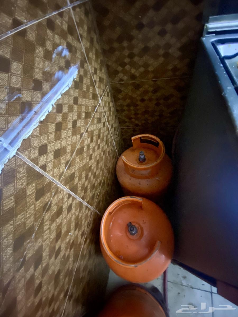 لدي أسطوانتين انابيب للبيع64457254944387110