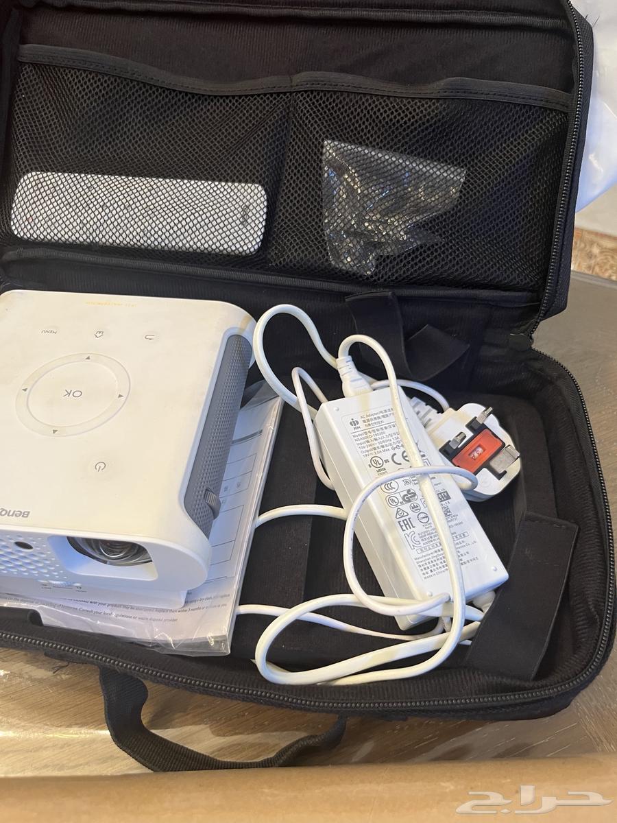 Projector for sale64459997073411112