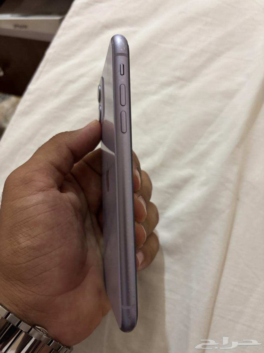 iPhone 1164459635363842111