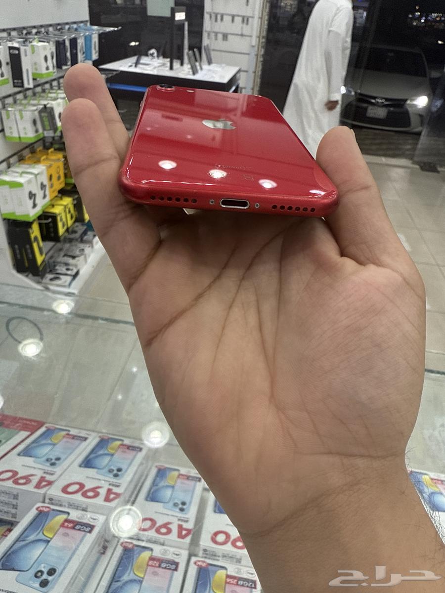 ايفون SE للبيع مستعمل64462705750531112
