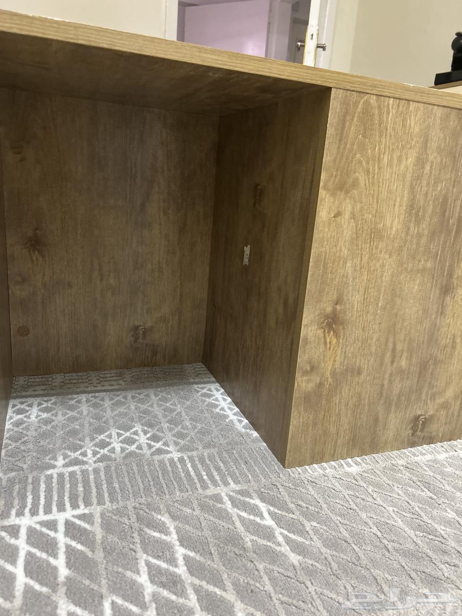 طاوله التلفزيون ورف فوقها وطاوله كوفي من السوق 9964467369482370114