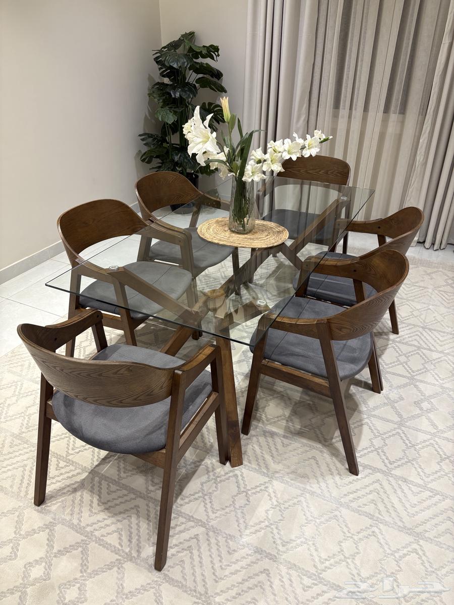 طاولة طعام 6 اشخاص مع بوفيه من ابيات للبيع64463142323585112