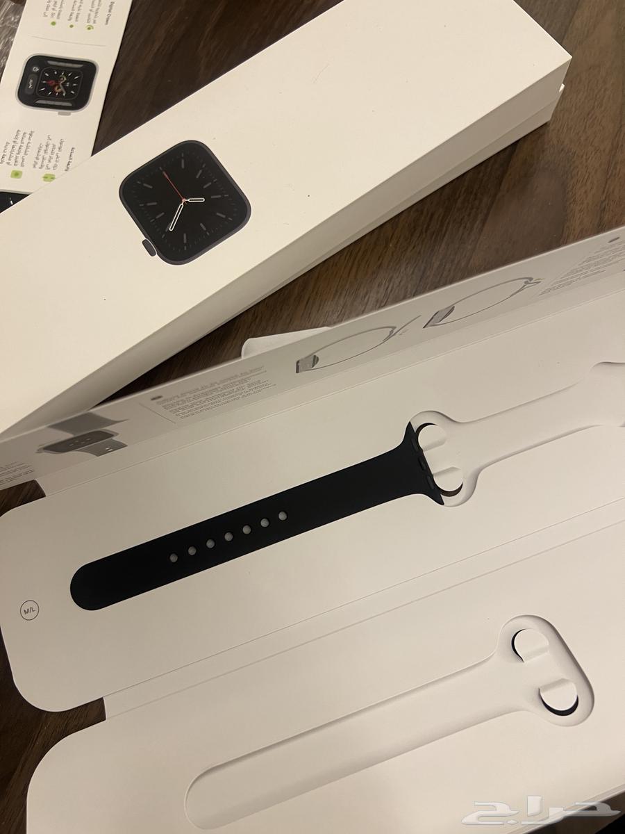 Apple Watch for sale, version 6, screen needs adjustment only64463196965506112