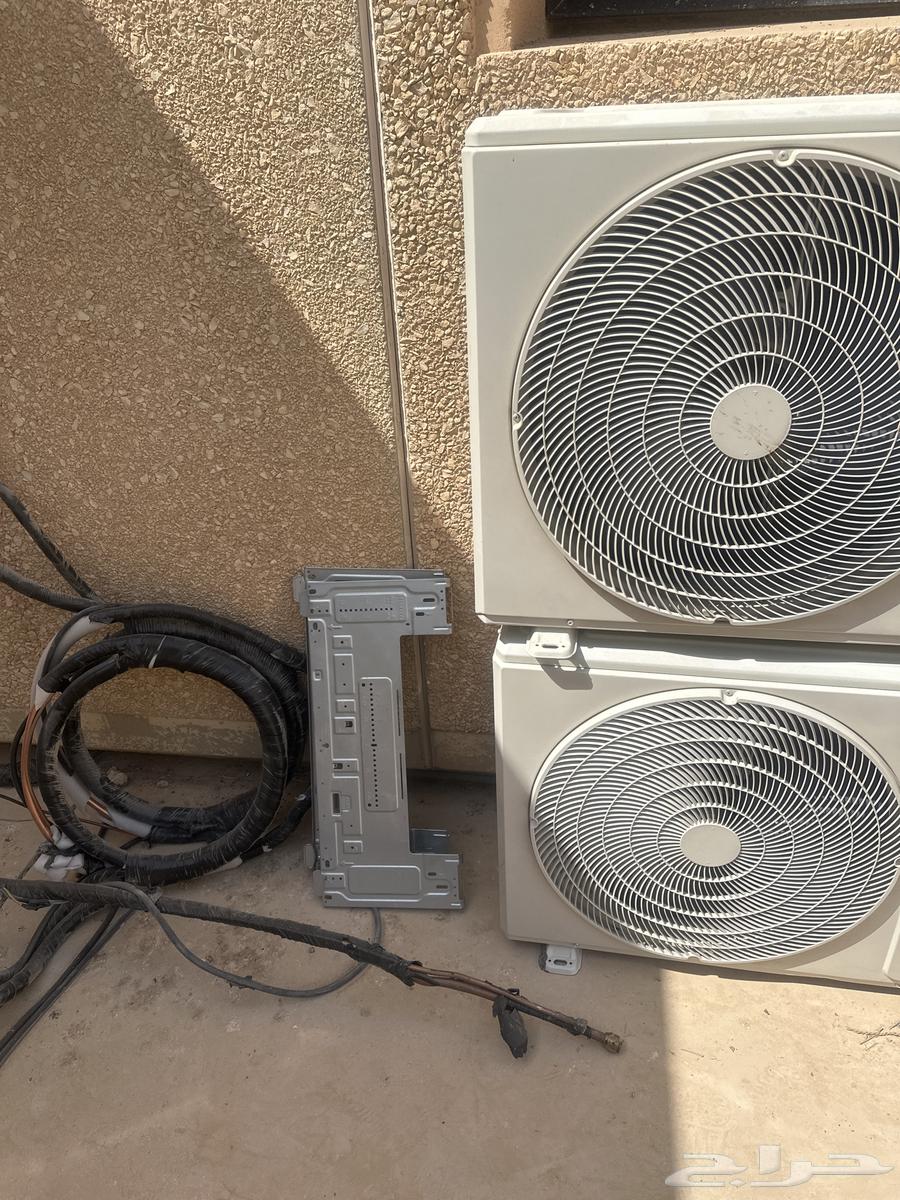 18300 capacity air conditioner, less than a year used64460064873218112