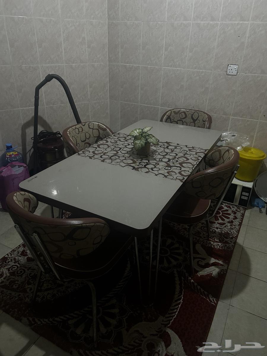 طاولة طعام للبيع64462855449347110