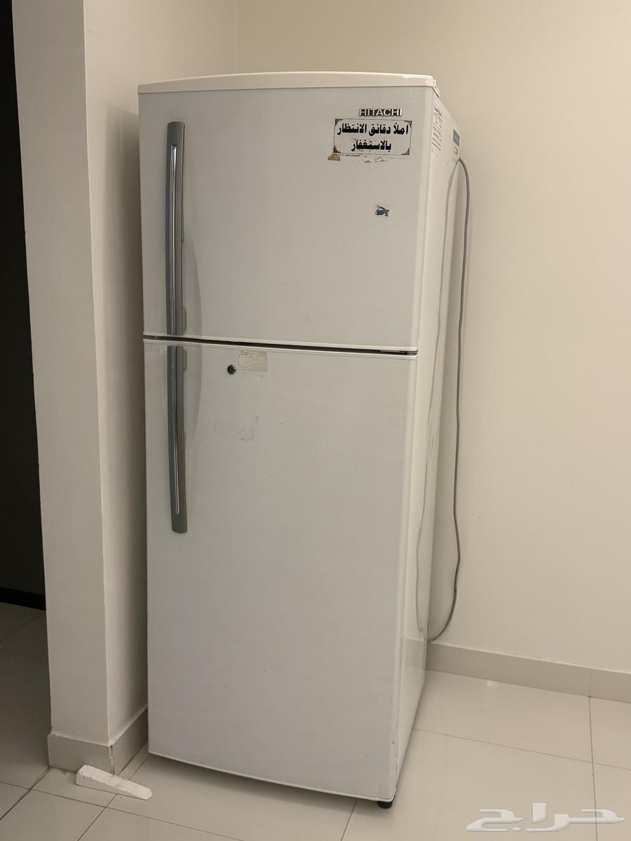 Hitachi refrigerator, very clean, compressor needs replacement, 400 SAR64457762925698111