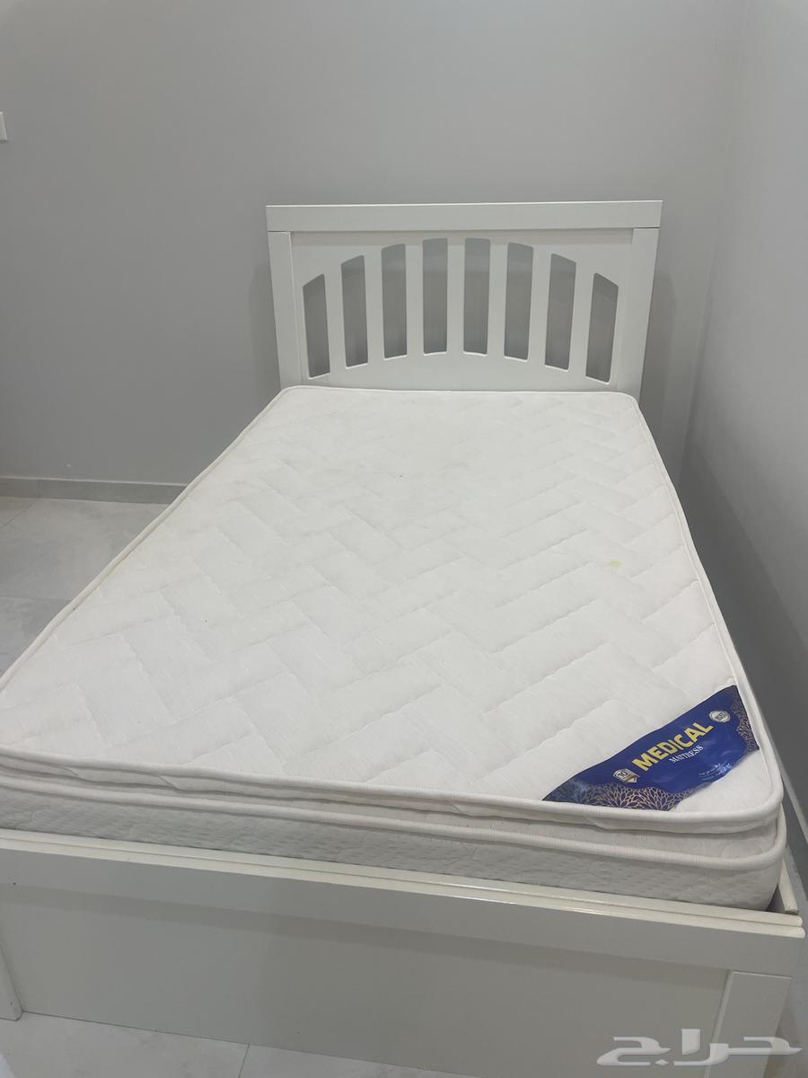 غرفة نوم نفر ونص شبه جديدة64457199377027113