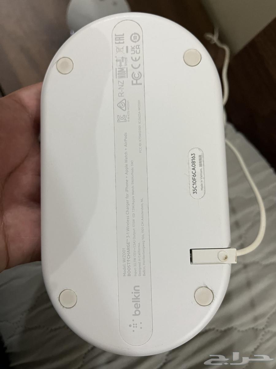 مكواة بخار و قاعدة شاحن لا سلكيه64459898972930110