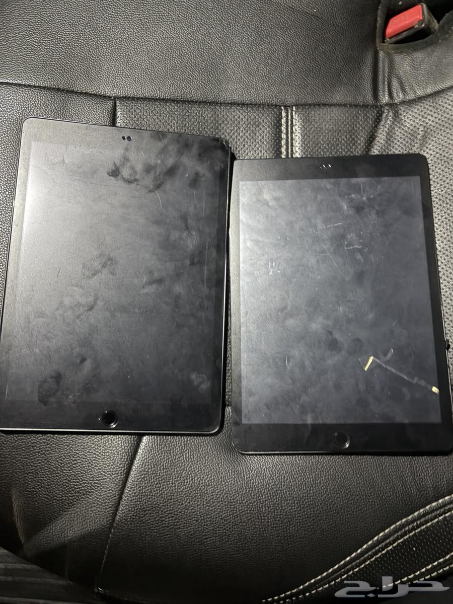 Two iPad screens need replacement64462569430145110