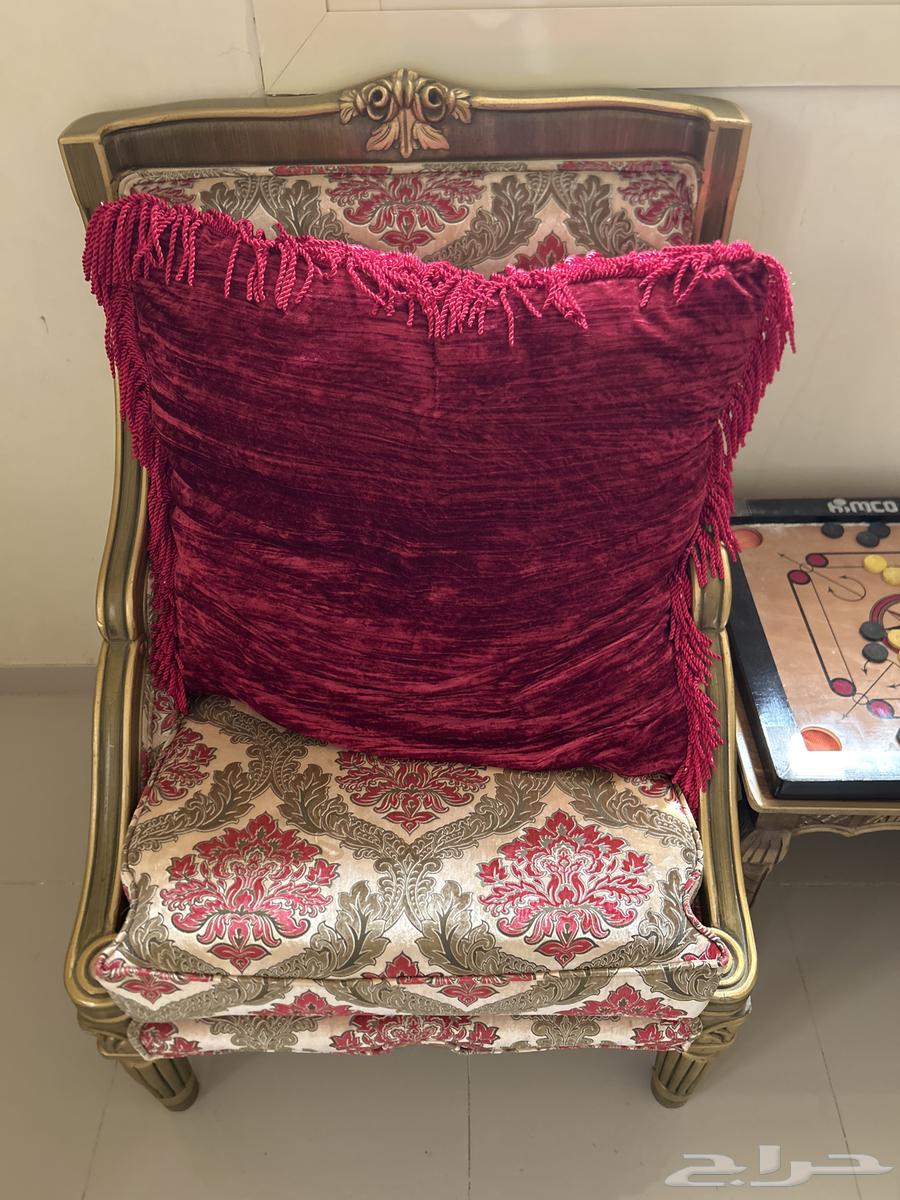 A sofa set in good condition64460462147842113