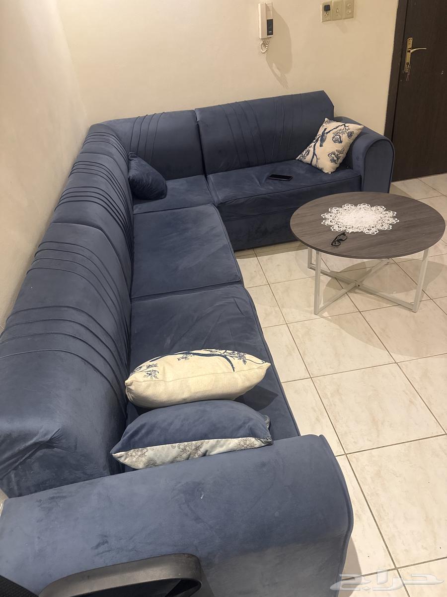 جوز سراير بحاله ممتازه جده وطقم جلوس وجزامه وكراسي عفش كام64462049002115111