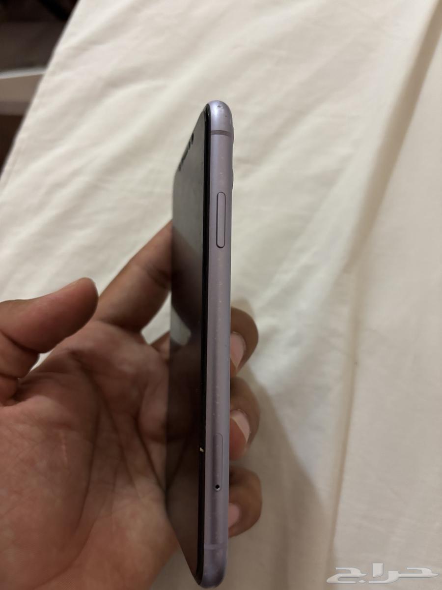 iPhone 1164459635363842114