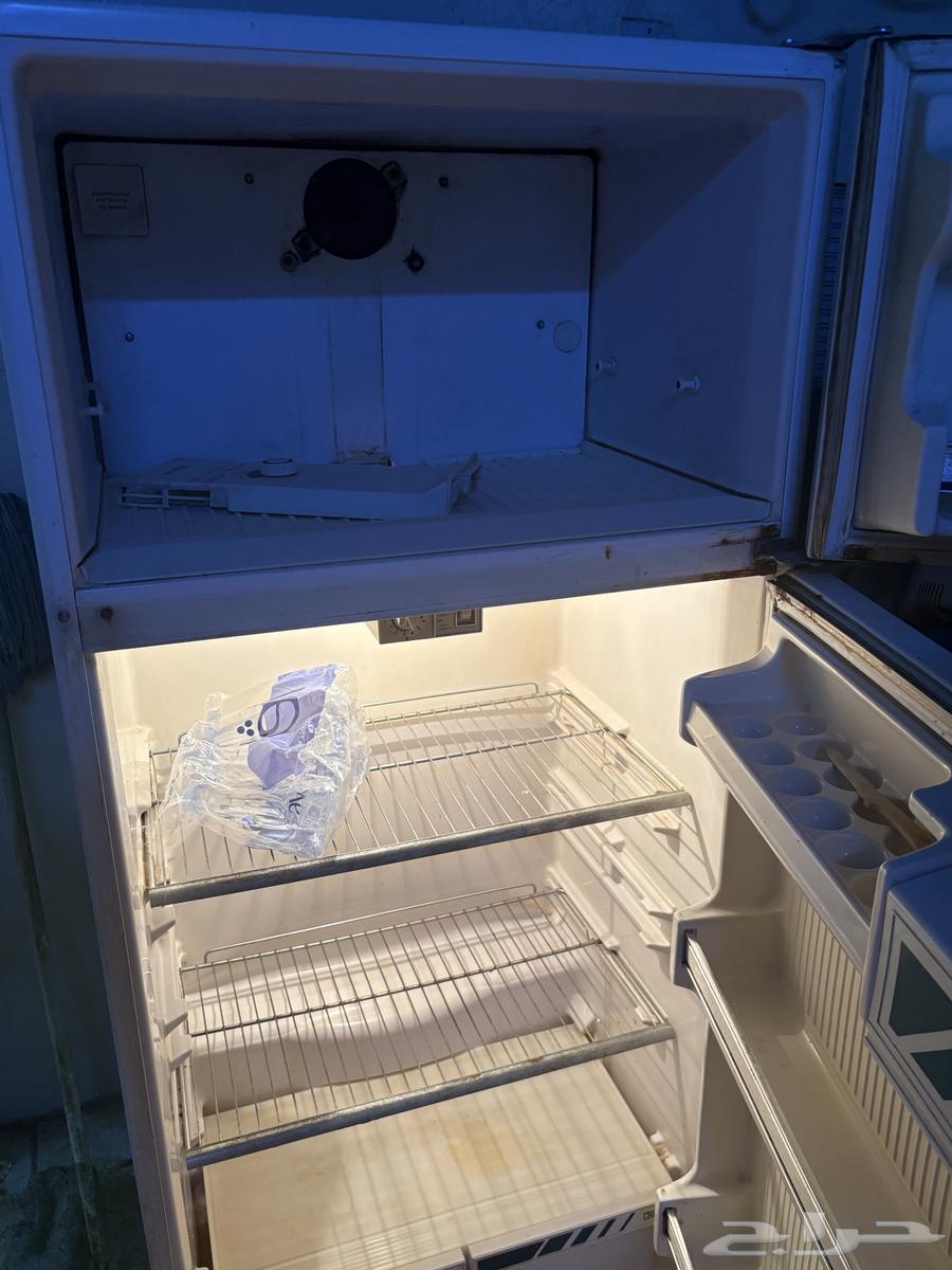 Refrigerator available for 150 SAR, capacity 11064459775829123110